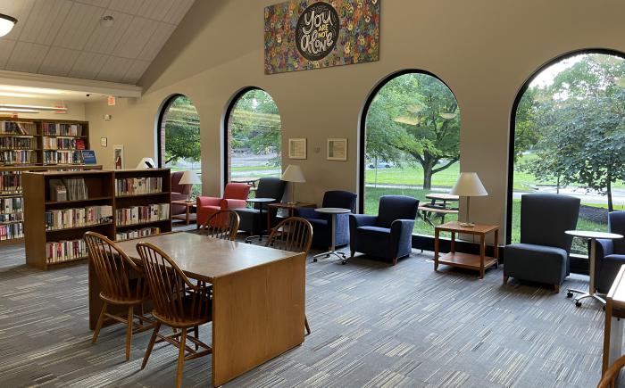 Comfy seating along the east wall of Old Worthington Library