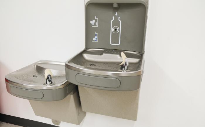 Drinking fountain with water bottle filler